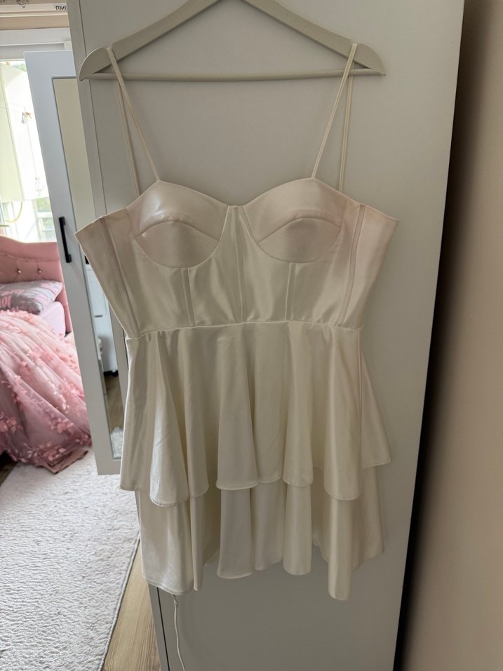 Kadın Beyaz askılı Mini Mezuniyet Elbisesi - Görsel 3