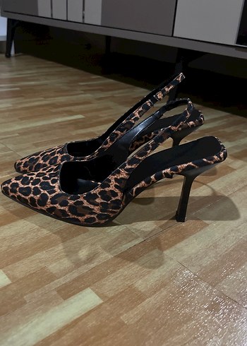Trendyol & Milla Kahverengi Leopar Desenli Stiletto Topuklu Kadın Ayakkabı