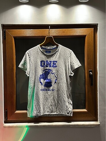 ADİDAS Baskılı Tshirt