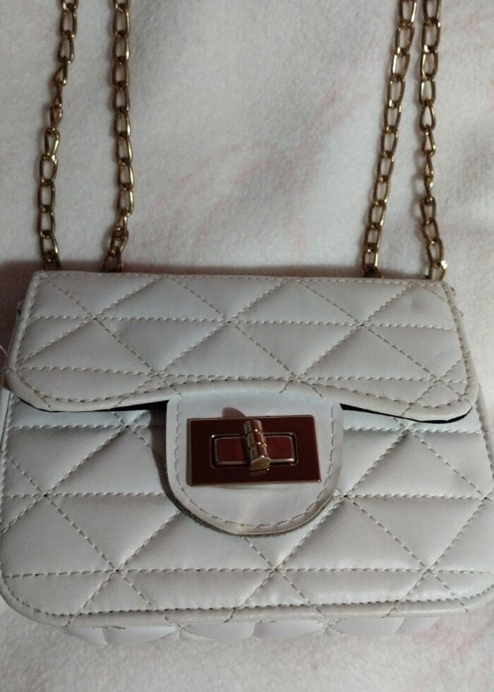 Beyaz zincirli çanta  - Görsel 2