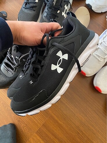Under Armour Sıfır Spor Ayakkabı , 41 numara Uyumlu
