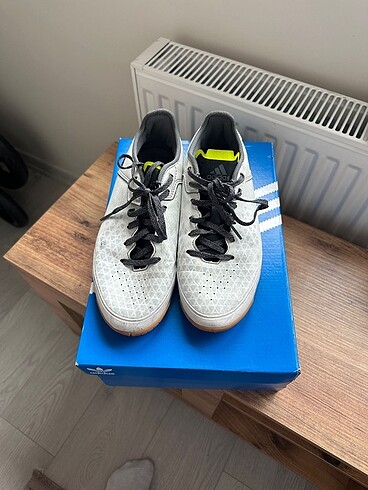 40 numara Adidas krampon