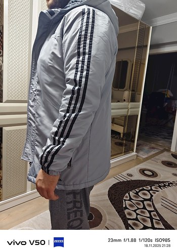 Gri Erkek Kapüşonlu Rüzgarlık Mont - Görsel 2