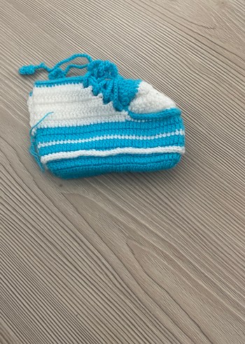 Mavi Örgü Erkek Bebek Patik - Görsel 3