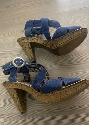 36 Beden mavi Renk Mavi Kemerli Kadın Dolgu Topuklu Sandalet