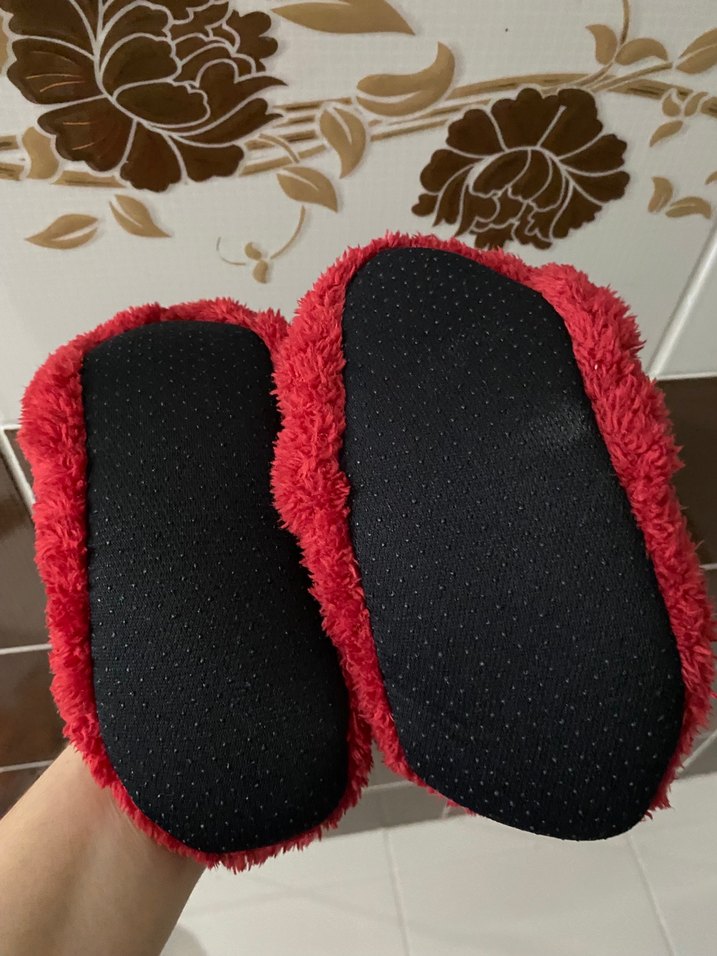 Kız Çocuk Kırmızı Örme Sıcak Ev Terliği - Görsel 2