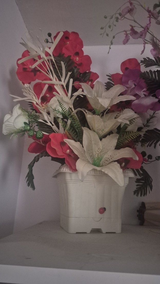 Pastel Mor Çiçekli Dekoratif Vazo - Görsel 3