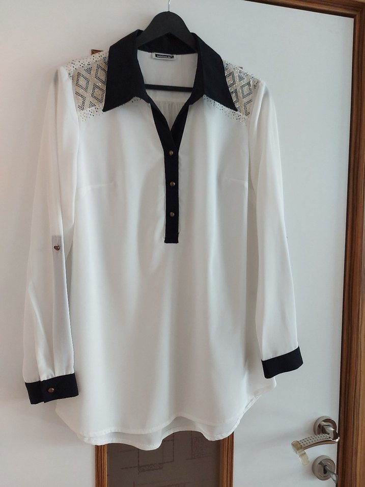 Uzun Kollu V Yaka Gömlek - Görsel 3