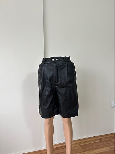 Bershka deri bermuda - Görsel 2