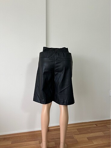 Bershka deri bermuda - Görsel 3