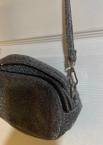  Beden Gri Simli Çapraz askılı Pull&Bear
