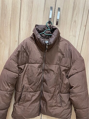Bershka kahverengi şişme mont