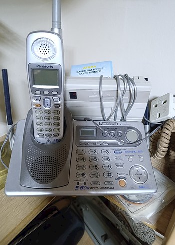 Panasonic Gri Kablosuz Ev Telefonu - Görsel 2
