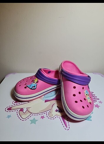 30 Beden Crocs
