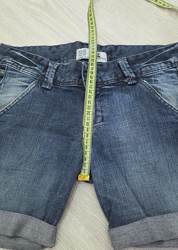 Gri Renkli Kadın Bol Kesim Mini Denim Şort - Görsel 7