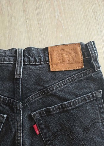 Levis Yikamali Siyah Denim Sort