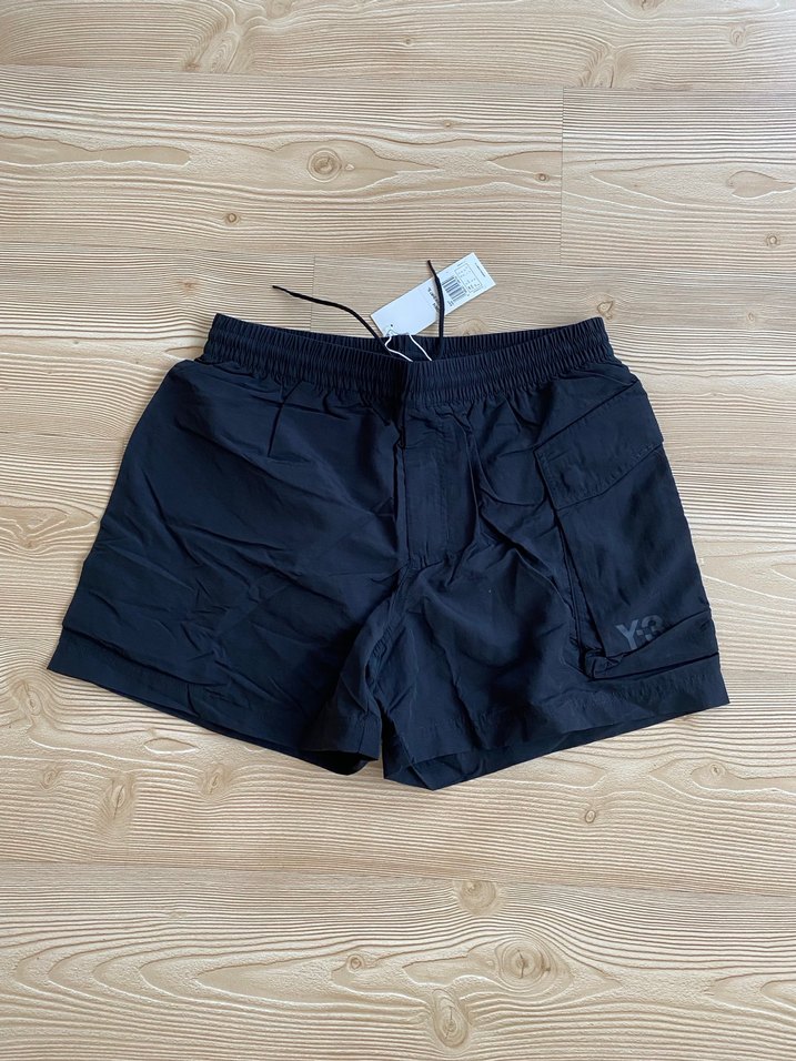 Y-3 Siyah Rahat Kesim Mini Şort - Görsel 2