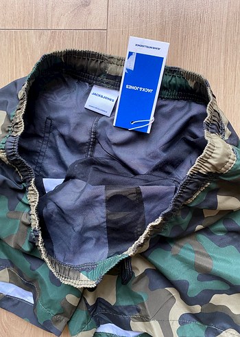 Jack&jones marka Kamuflaj Desenli Erkek Kemerli Şort - Görsel 4