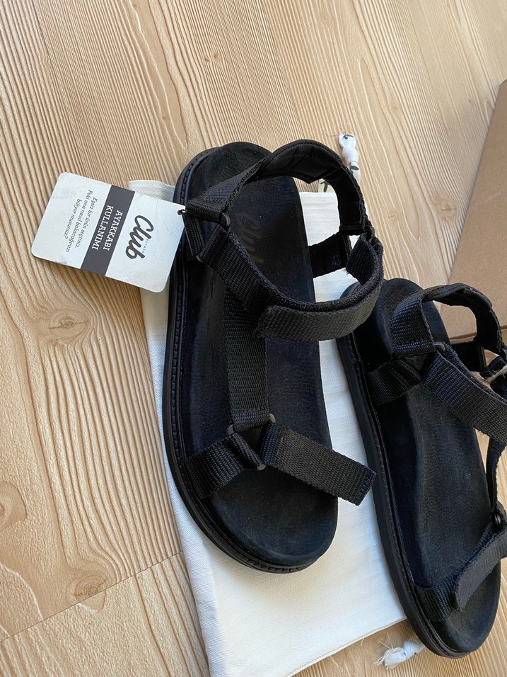 Erkek Siyah Cırt Cırtlı Sandalet - Görsel 2