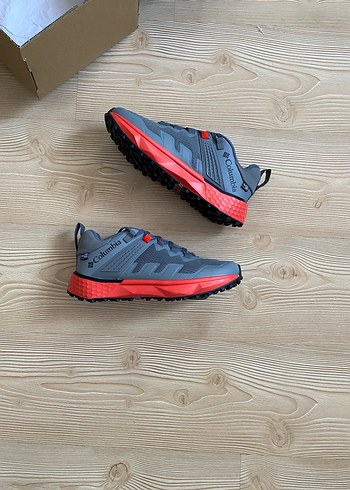 Columbia Gri Erkek Outdoor Spor Ayakkabı - Görsel 6