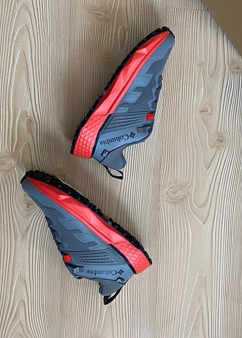 Columbia Gri Erkek Outdoor Spor Ayakkabı - Görsel 5