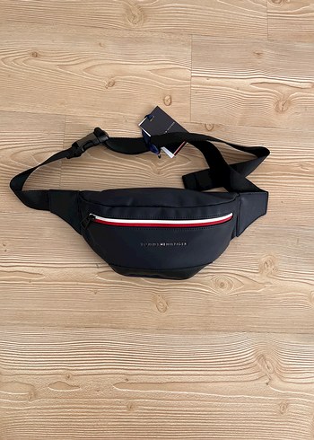 Tommy Hilfiger Siyah Capraz Canta