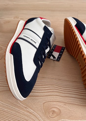 Tommy Hilfiger ürünü