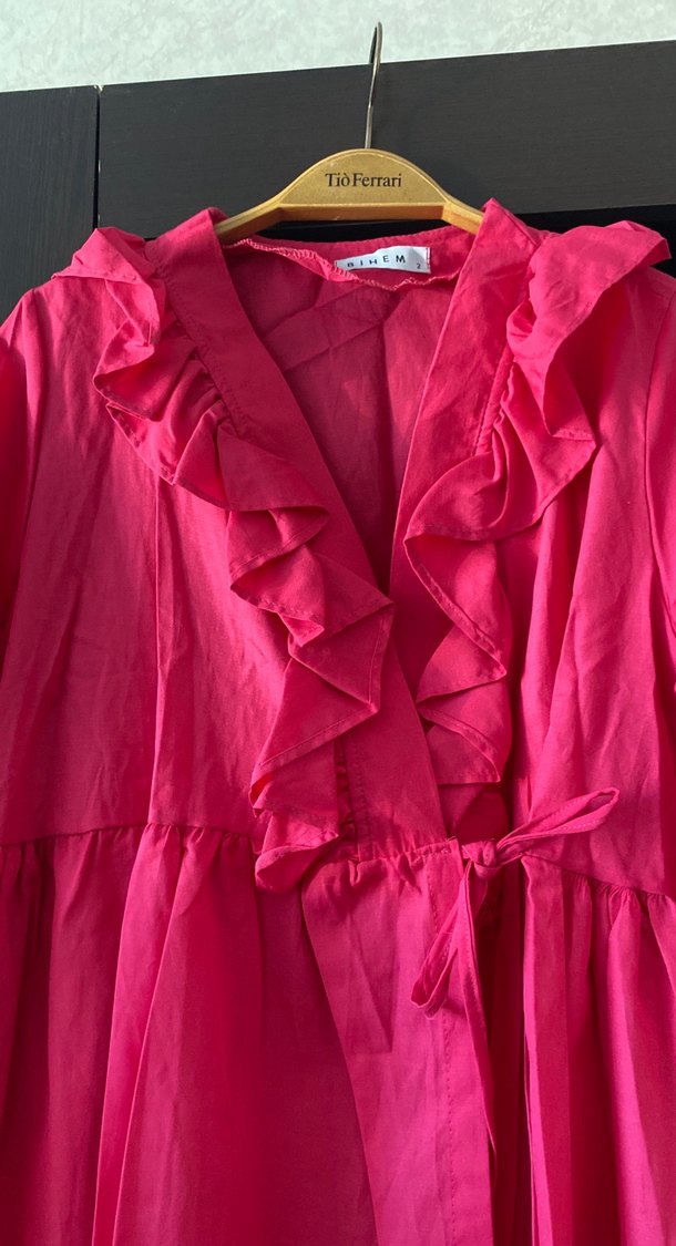 Pembe V Yaka Düğmeli Bluzu - Görsel 3