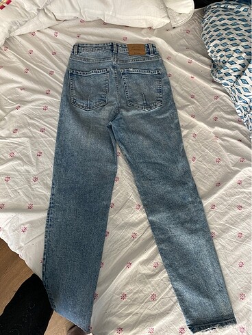 xs Beden mavi Renk Stradivarius Mom Slim Jean