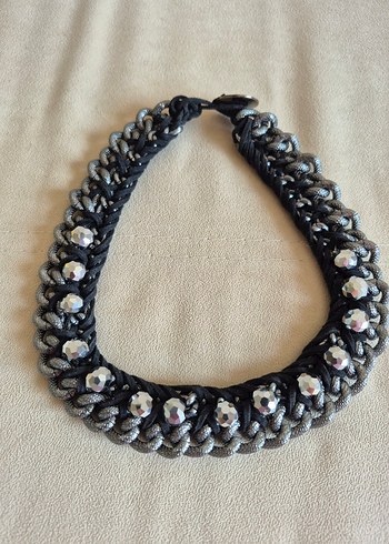 Gri Yılan Desenli Boncuklu Midi Kolye - Görsel 2