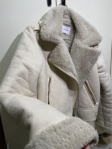 Stradivarius Stradivarius kürklü ceket