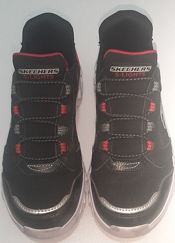 Skechers 33 numara