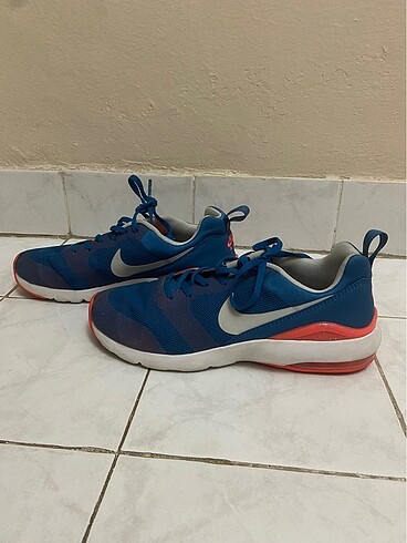 40 Beden mavi Renk Nike spor ayakkabı