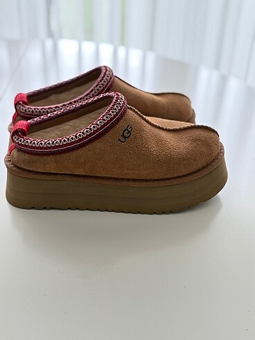 UGG ayakkabı