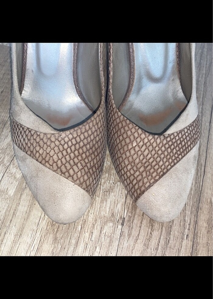 Süet çift renkli Derimod topuklu ayakkabı - Görsel 2