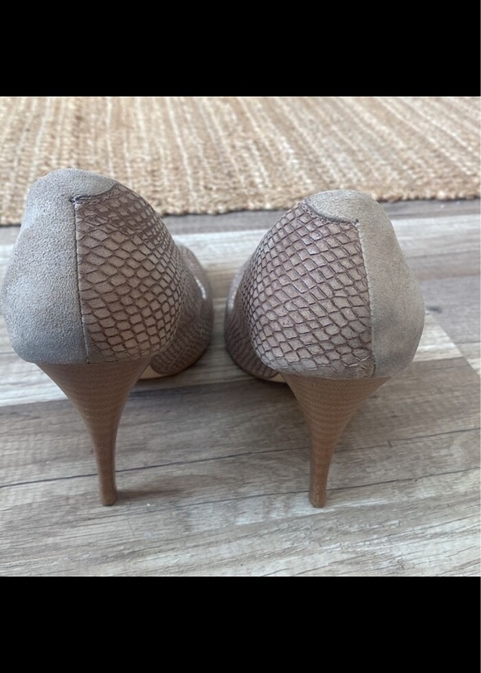 Süet çift renkli Derimod topuklu ayakkabı - Görsel 5