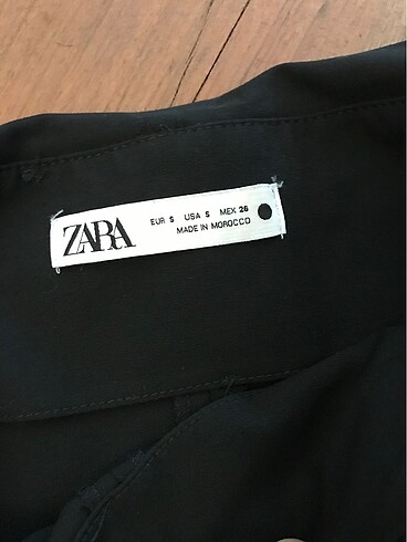 s Beden siyah Renk Şık pantolon. ZARA