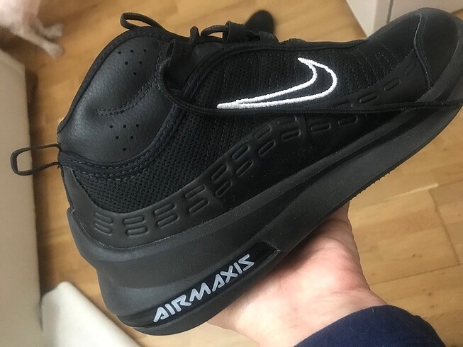 Nike spor ayakkabı. Bir kez denendi yeni sorunsuz