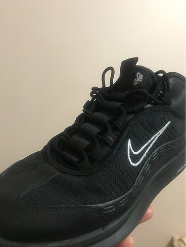 37,5 Beden siyah Renk Nike spor ayakkabı. Bir kez denendi yeni sorunsuz