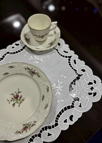 Nakışlı Vintage Beyaz Amerikan Servisi - Görsel 2