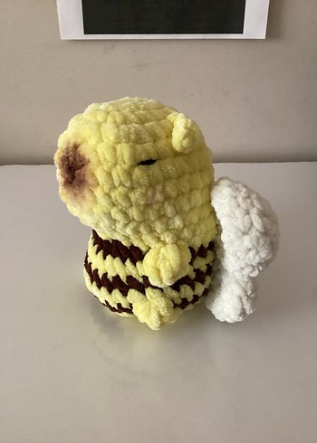 Arılı capybara örgü peluş - Görsel 2