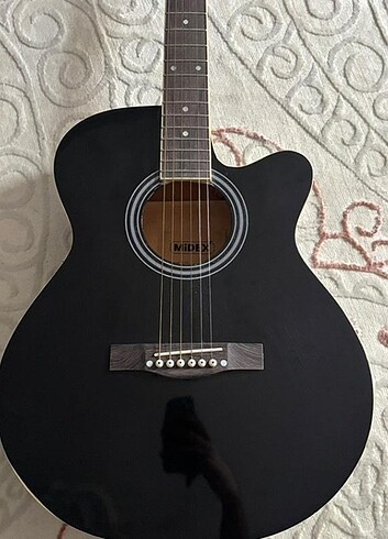 Akustik gitar 