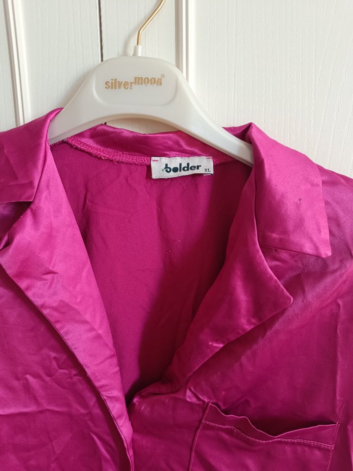 Pembe V Yaka Uzun Kollu Saten Gömlek - Görsel 3