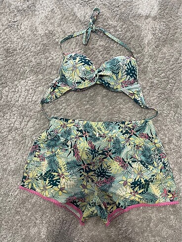 Pentiii yeni bikini