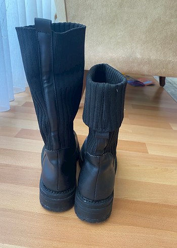 Siyah Örgü Detaylı Blok Topuklu Kadın Bot - Görsel 3