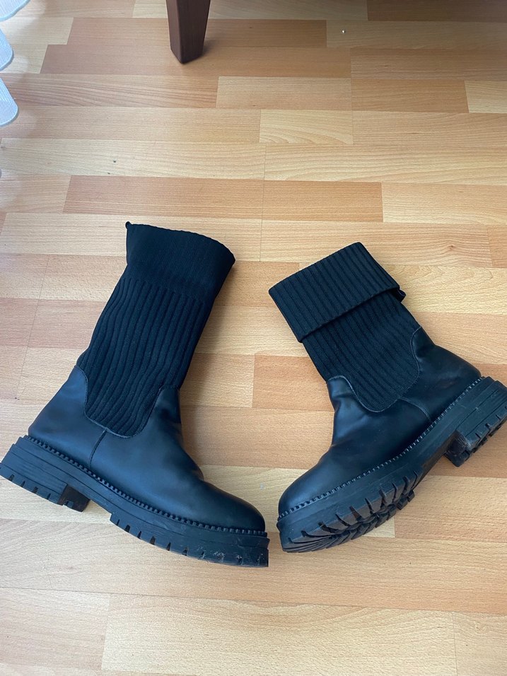 Siyah Örgü Detaylı Blok Topuklu Kadın Bot - Görsel 4