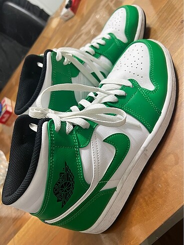 41 Beden Nike Jordan 1 LUCKY GREEN