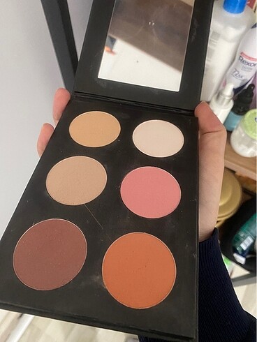 New Well Bronzer allık paleti