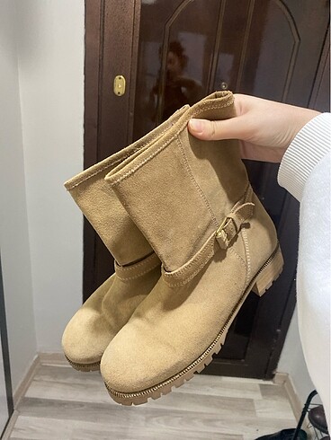 Ugg Süet bot