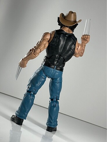  Marvel Legends Wolverine